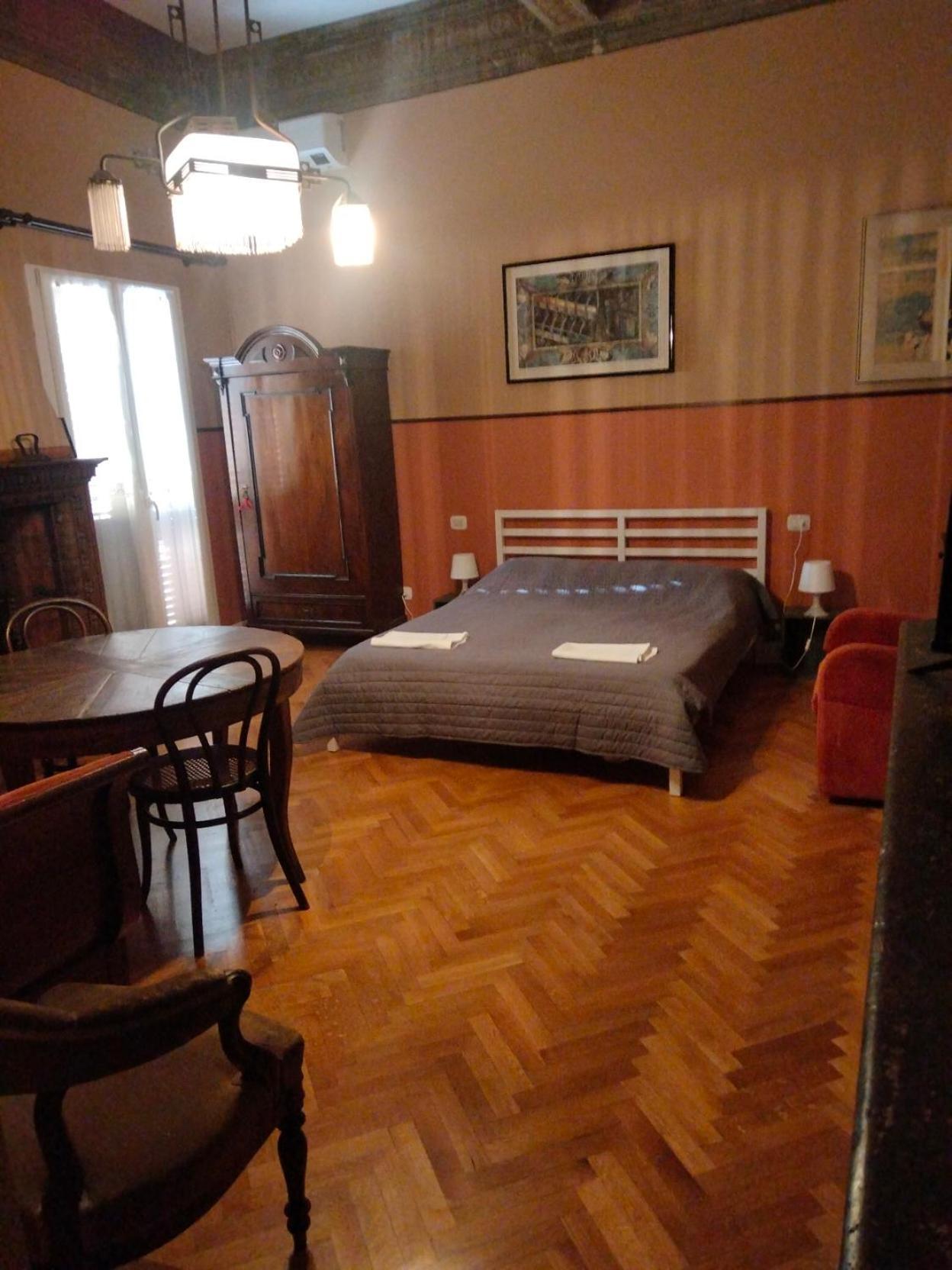 San Petronio Room And Suite Rooms - By Bolognacentro Luxuryh Buitenkant foto